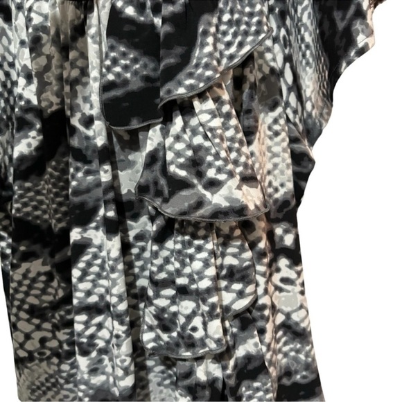 Worthington Woman Bundle of 2 Stretch Layered Ruffle Blouse Tops Animal Print 1X - Picture 5 of 15